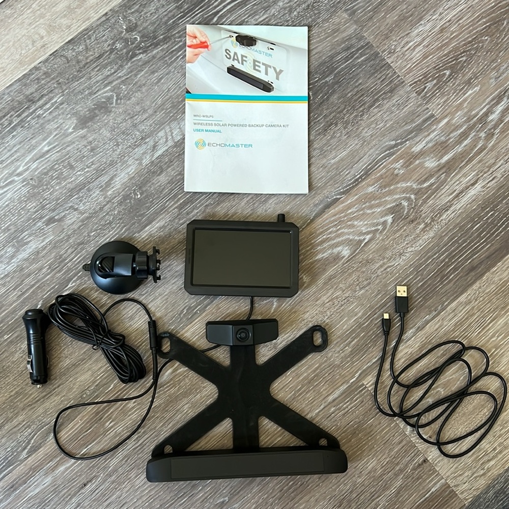 EchoMaster Wireless Solar Powered Backup Camera Kit